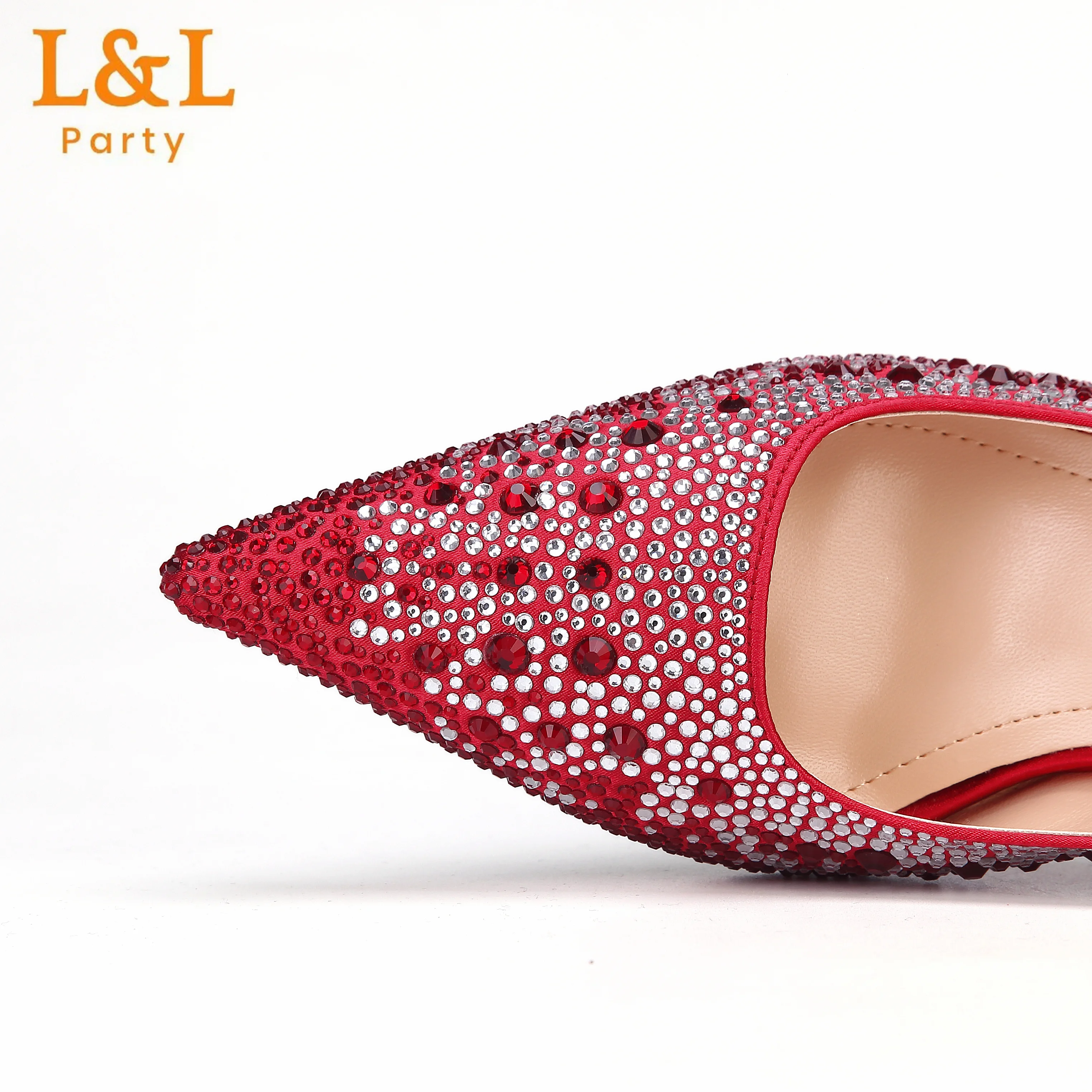 Новинка 2024 Модные женские сандалии с острым носком комплект из туфель и сумочки в