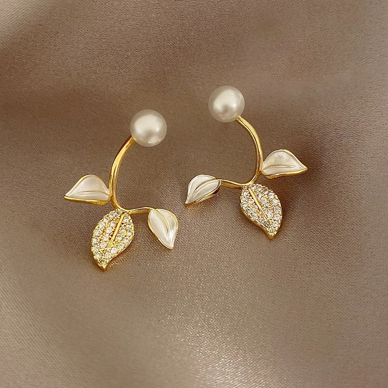 

Fashion Geometric Exquisite Imitation Pearl Leaf Stud Earrings For Women Shiny Crystal Zircon Earring Girl Wedding Party Jewelry