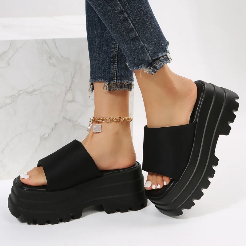 2023 Summer Brand New Women Single Band Platform Sandals Black Nylon Chunky Platform Wedges Slipper Sandals