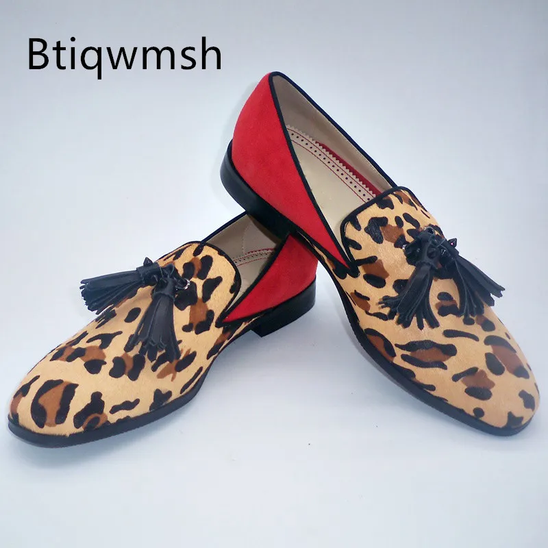 

Женская обувь с леопардовым рисунком и острым носком