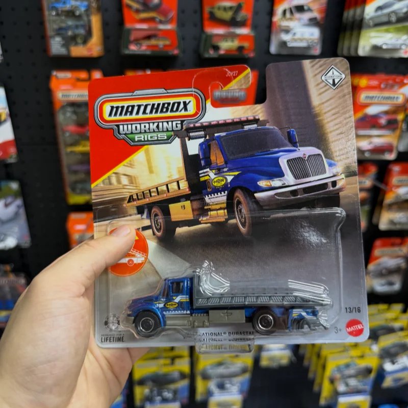 Фото Коллекционная модель грузовика Matchbox: Рабочая техника JCY27-J из сплава, Mercedes-Benz, Ford, International, для коллекционирования №4