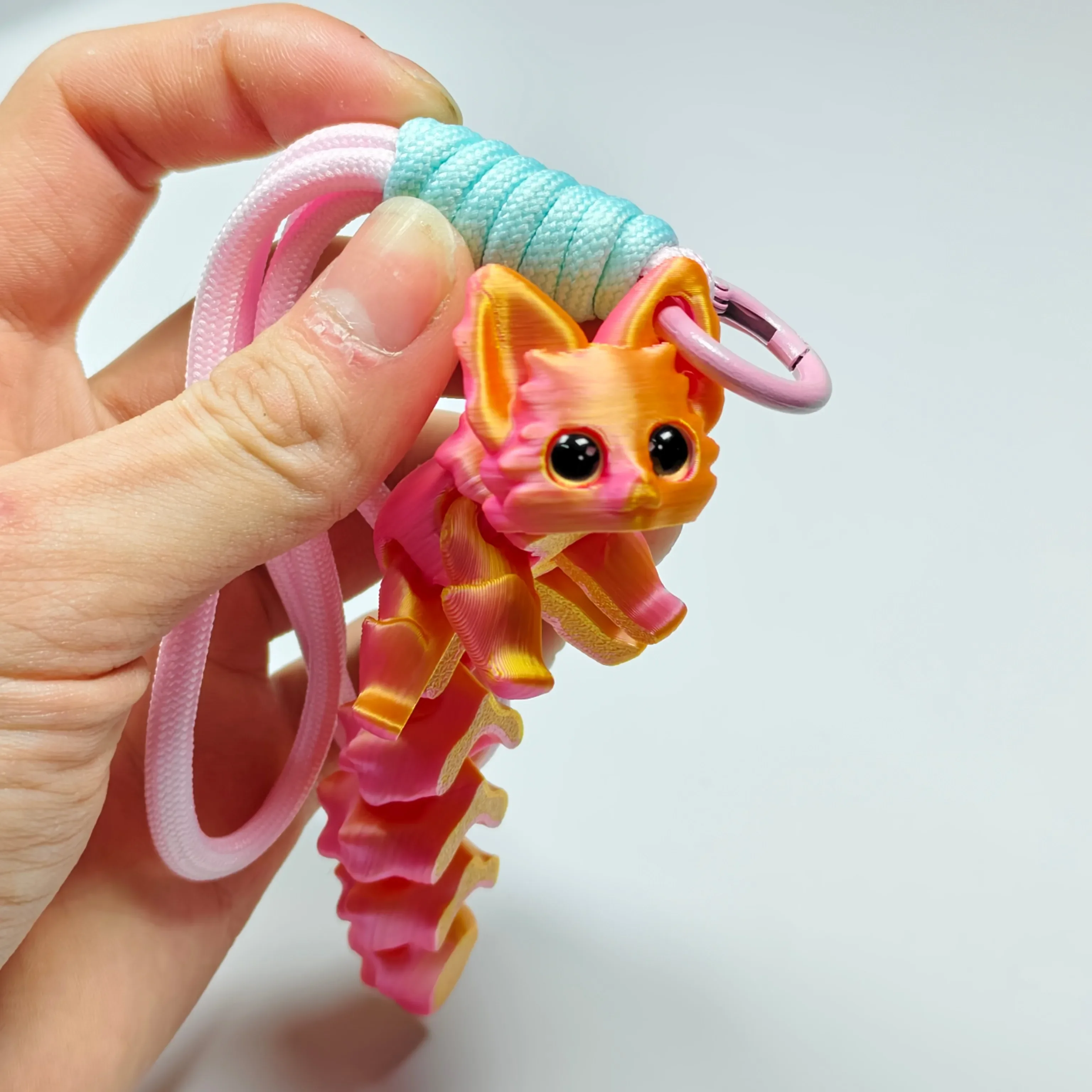 

3D печатная милая модель орнамента лисы с несколькими суставами, подвижные, красивые глаза, подвесная веревка, аксессуары для украшения комнаты, подарки