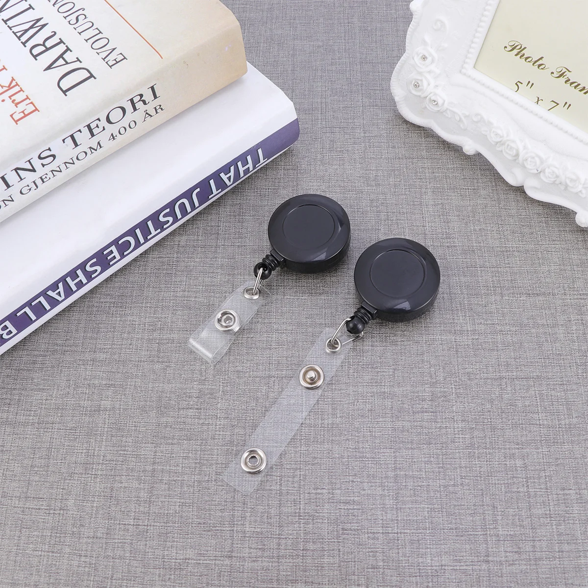 

10pcs Portable Badge Holder Useful Black ID Holder Reel Clip for Men Women Nurse Officer