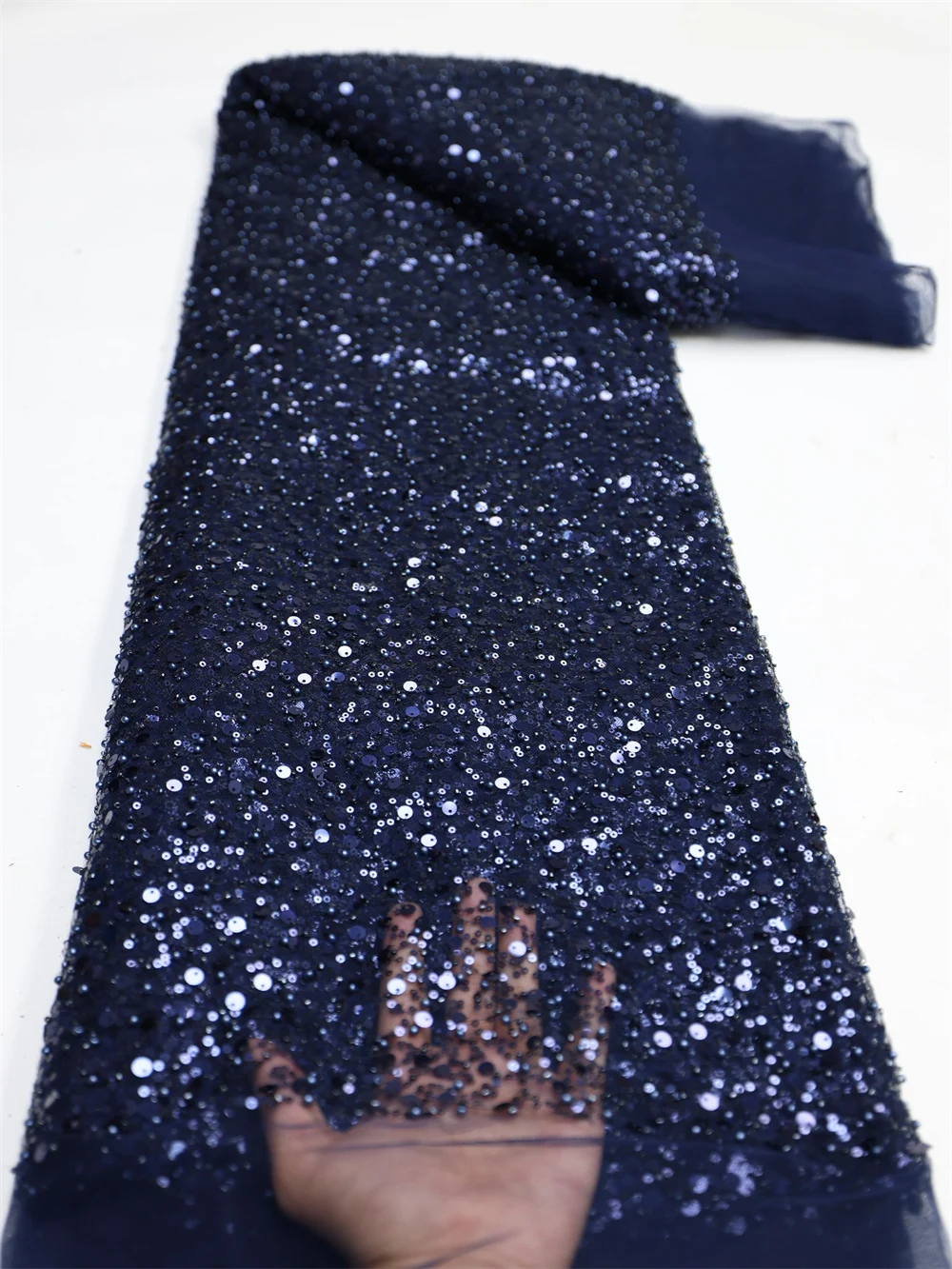 

Latest Luxury Elegant 2022 African Embroidery Bead Tube Lace Fabric Nigerian Sequins Lace Fabric For Wedding Party Dress LY1418