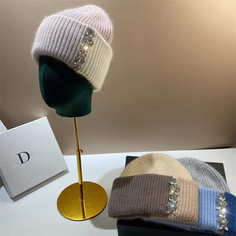 

Designer Brand Rhinestones Winter Hats for Women Angora Real Rabbit Fur Knitted Hat Fluffy Lady Warm Walking Skullies Wool Cap