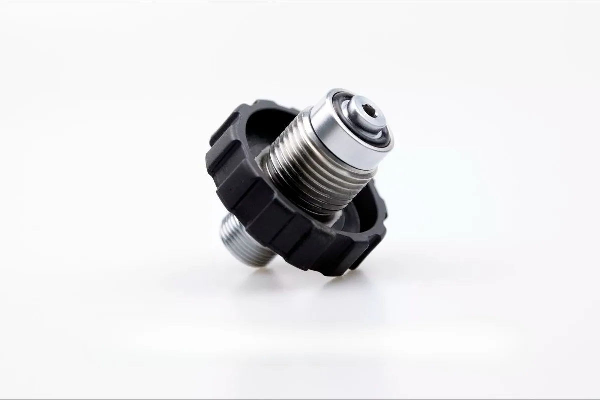 Фото Аксессуары для дыхательного аппарата для дайвинга MK25 MK2 H75P: Переходник YOKE на DIN, 300 бар №2