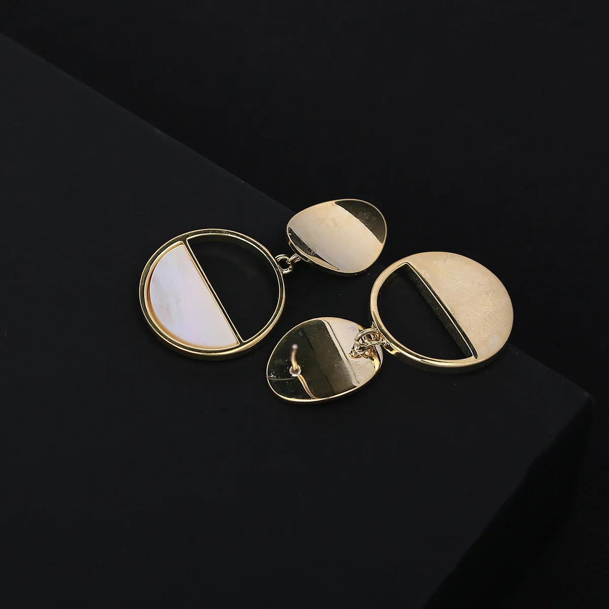 Модные роскошные круглые серьги-ракушки для женщин или девушек Рождественский