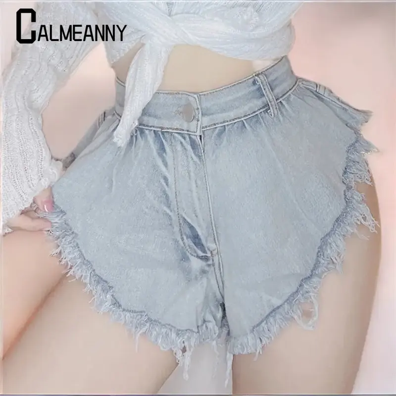 

Женские джинсовые шорты в европейском и американском стиле, Новинка лета 2023, стильные универсальные пикантные джинсовые шорты с высокой талией и бахромой, повседневные трендовые шорты