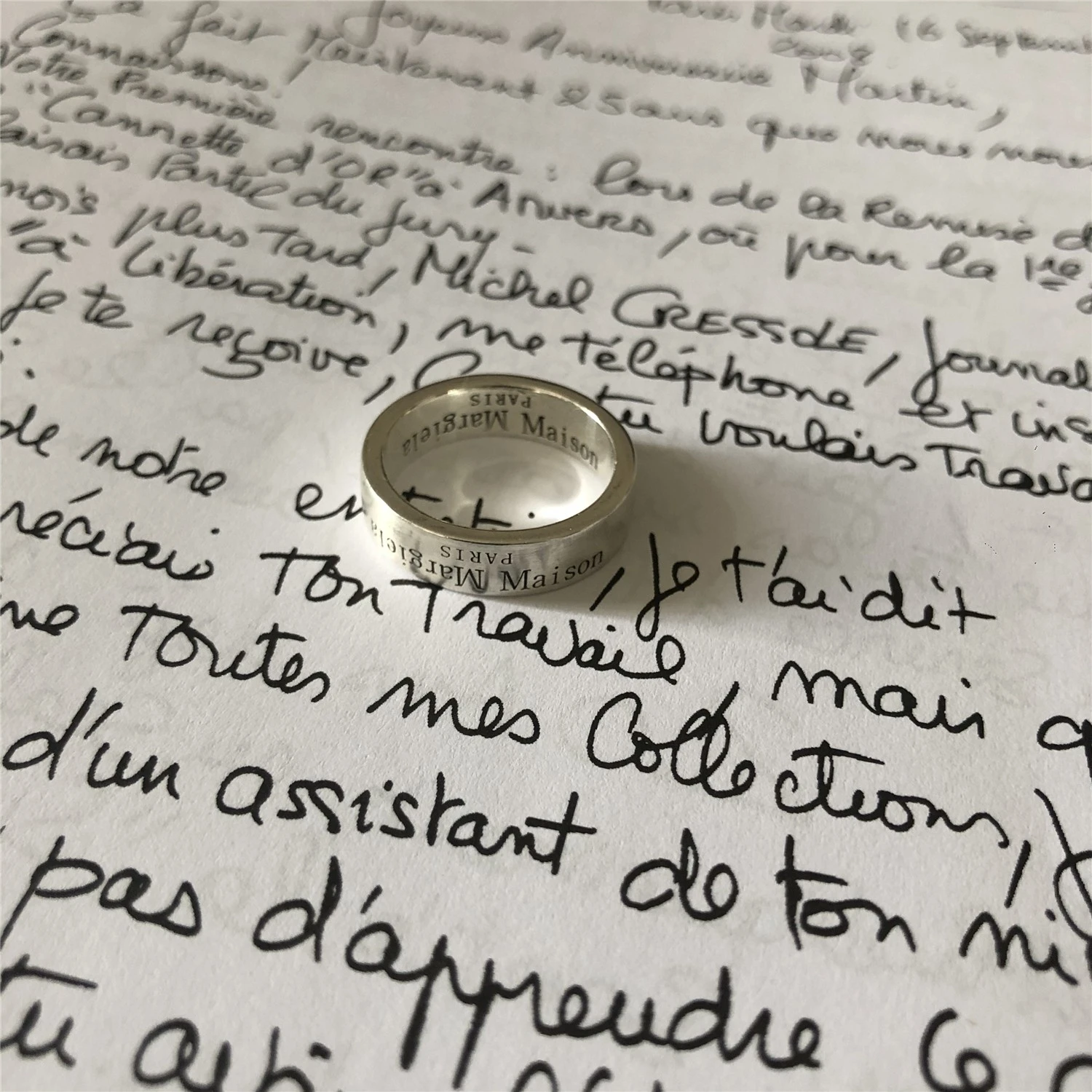 Рисунок 2 - Модное кольцо в европейском и американском