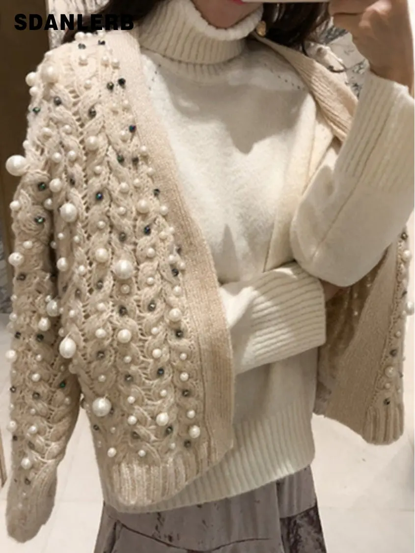 Autumn Winter Heavy Industry Manual Hand-Stitched Pearl Cardigan Sweater Female Short Thickened Long Sleeve Small Knitted Coat