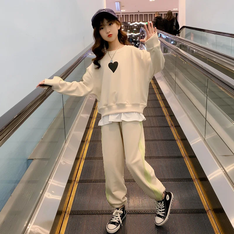 

Girls Spring and Autumn Sweater Suit Net Red Foreign Style 2022 New Children's Fashion Two-piece Girls Children's Clothing