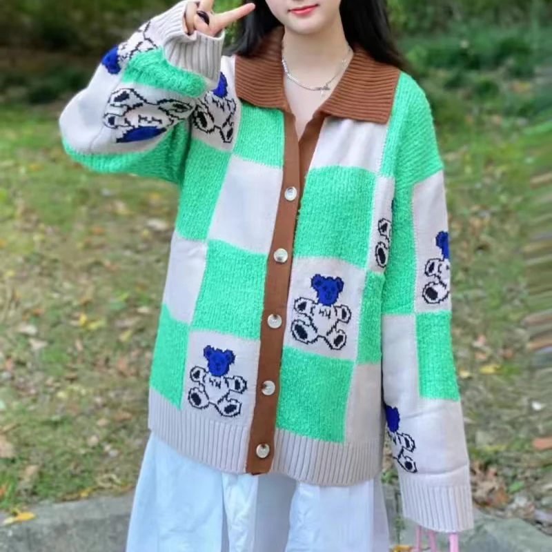 

Кардиган с принтом медведя, женский милый клетчатый свитер в Корейском стиле, вязаный джемпер, модное пальто с воротником-поло, женские топы на осень и весну