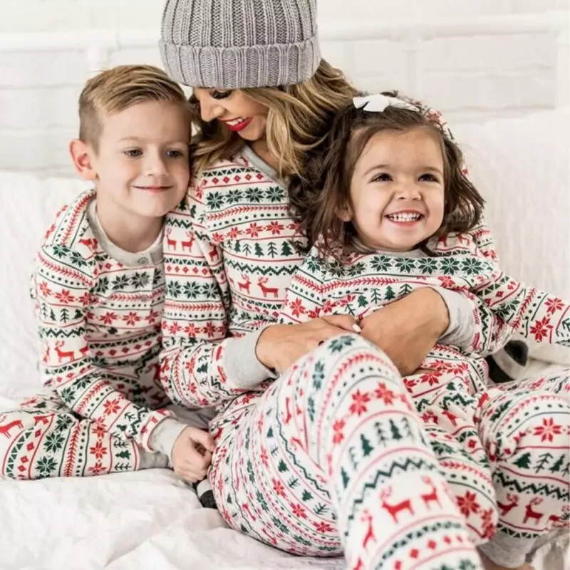 

2022 Christmas Family Pajamas Father Mother Kids Baby Kids Clothes Set Mom Son Daughter Father Family Sleepwear Outfit