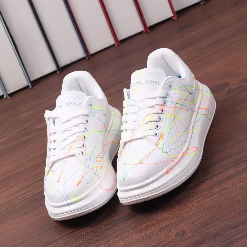 White Shoes Women's Luminous Fashionable Breathable Student Casual Sneakers Thick Bottom Hight Increasing Board Shoes
