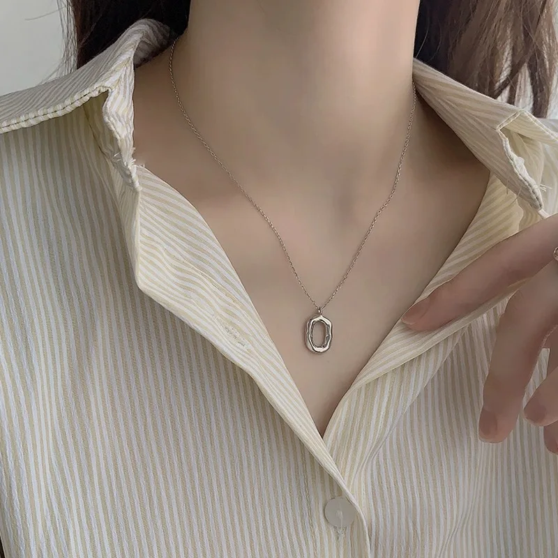 Draweye Geometric Hollow Out Necklaces for Women Silver Gold Color Korean Fashion Pendant Chokers Elegant Simple Jewelry