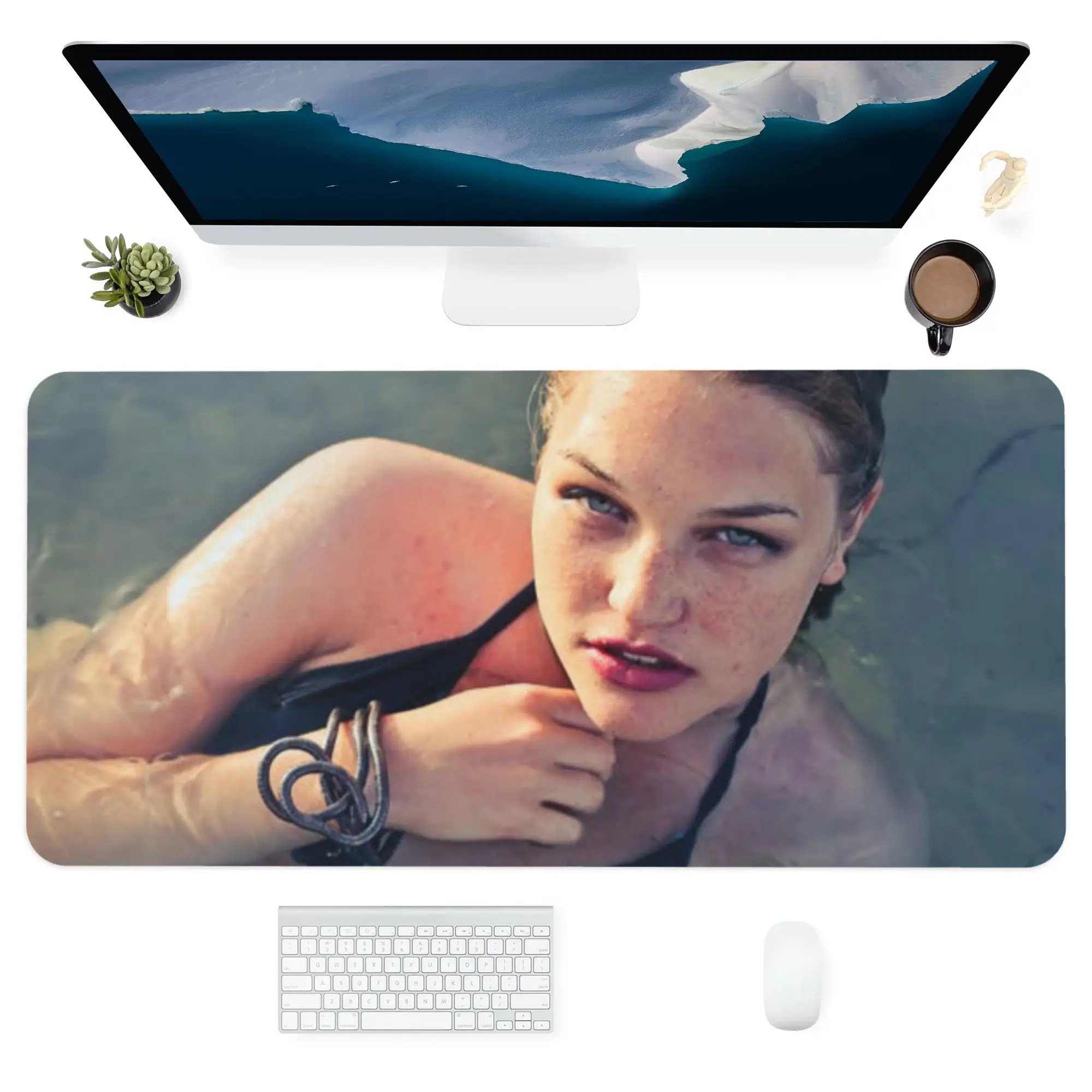 

Large Mouse Pad Mousepad Desk Mat Gaming Extended Deskmat Mouse Pad Office Supplies Smooth Waterproof Girl Close Up 90X40cm