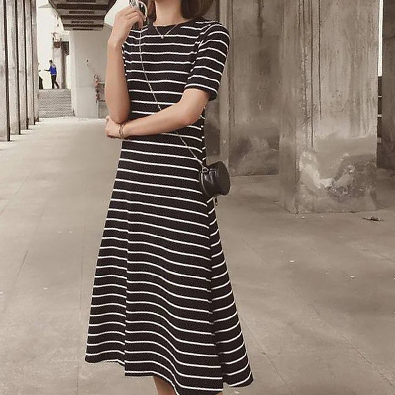 Striped dress female Korean  loose 2020 spring and summer new mid-length A-line  over the knee student  striped  dresses