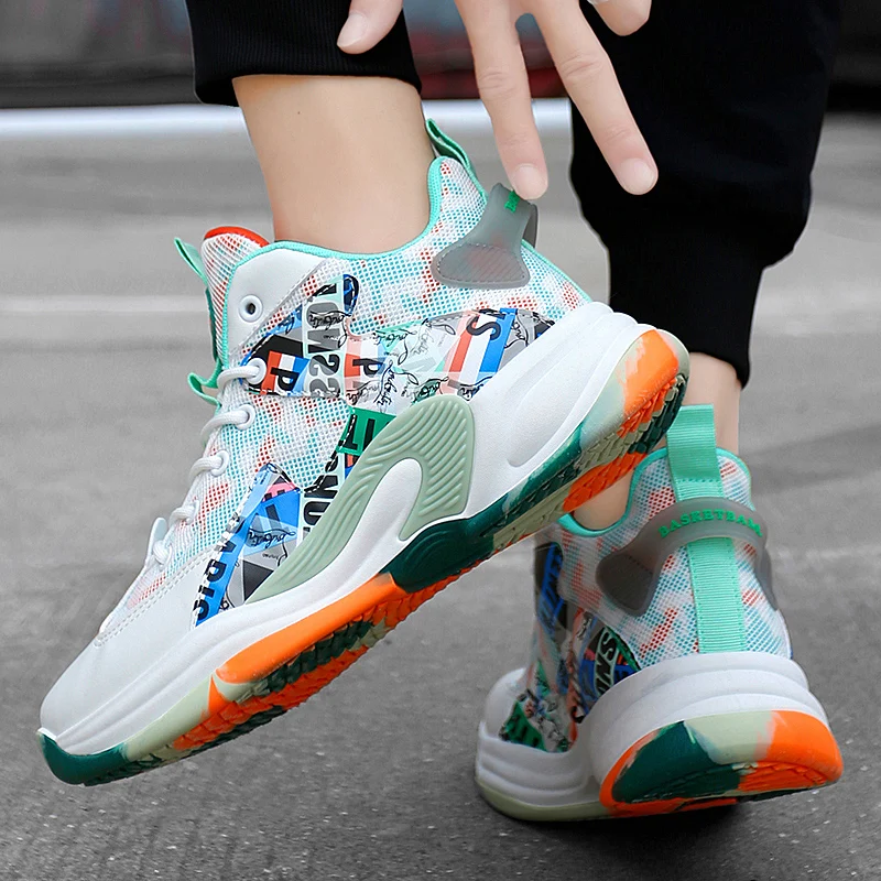 

New Basketball Trainers For Boy Designer Basketball Boots Couples Sport Trainers Men Women Non-Slip Basketball Sneakers For Kids