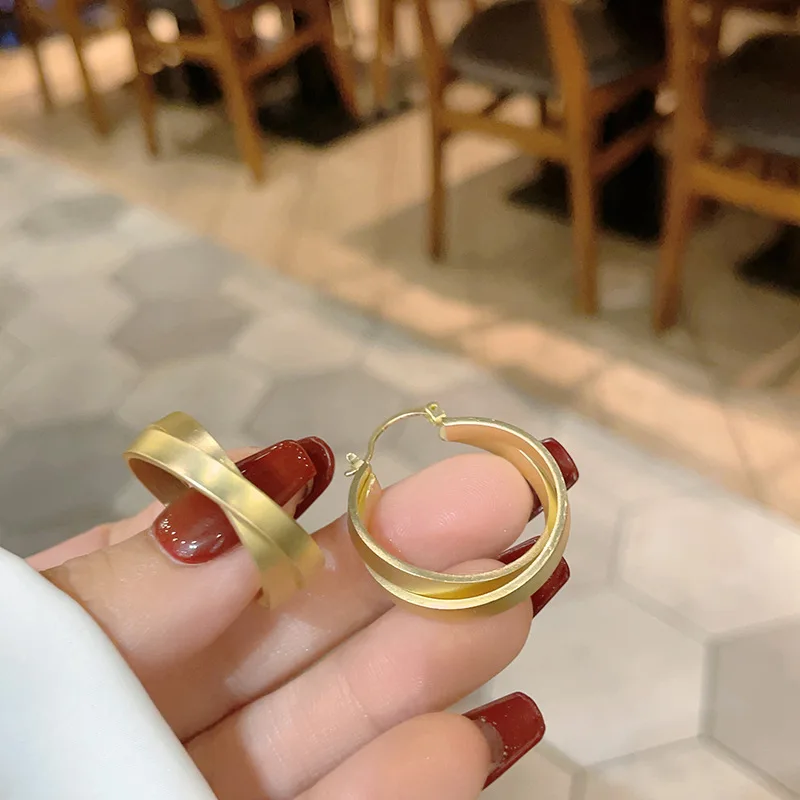 

Wintrue Trendy Simple Silver Color Hoop Earrings For Women Girl Circle Round Minimalist Earrings Party New Jewelry Gifts