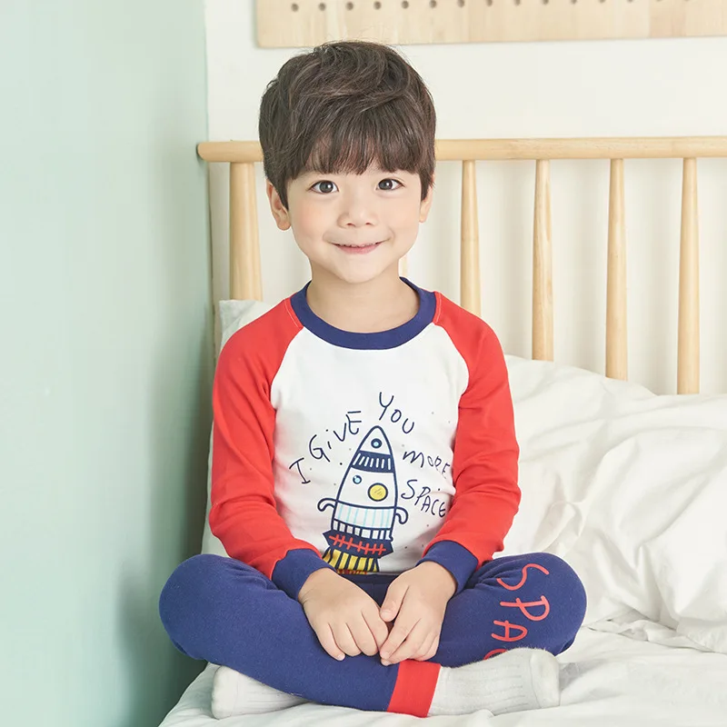 

Комплект детского нижнего белья, хлопковые Пижамные комплекты для маленьких мальчиков на весну и осень, детские рождественские пижамы с ди...