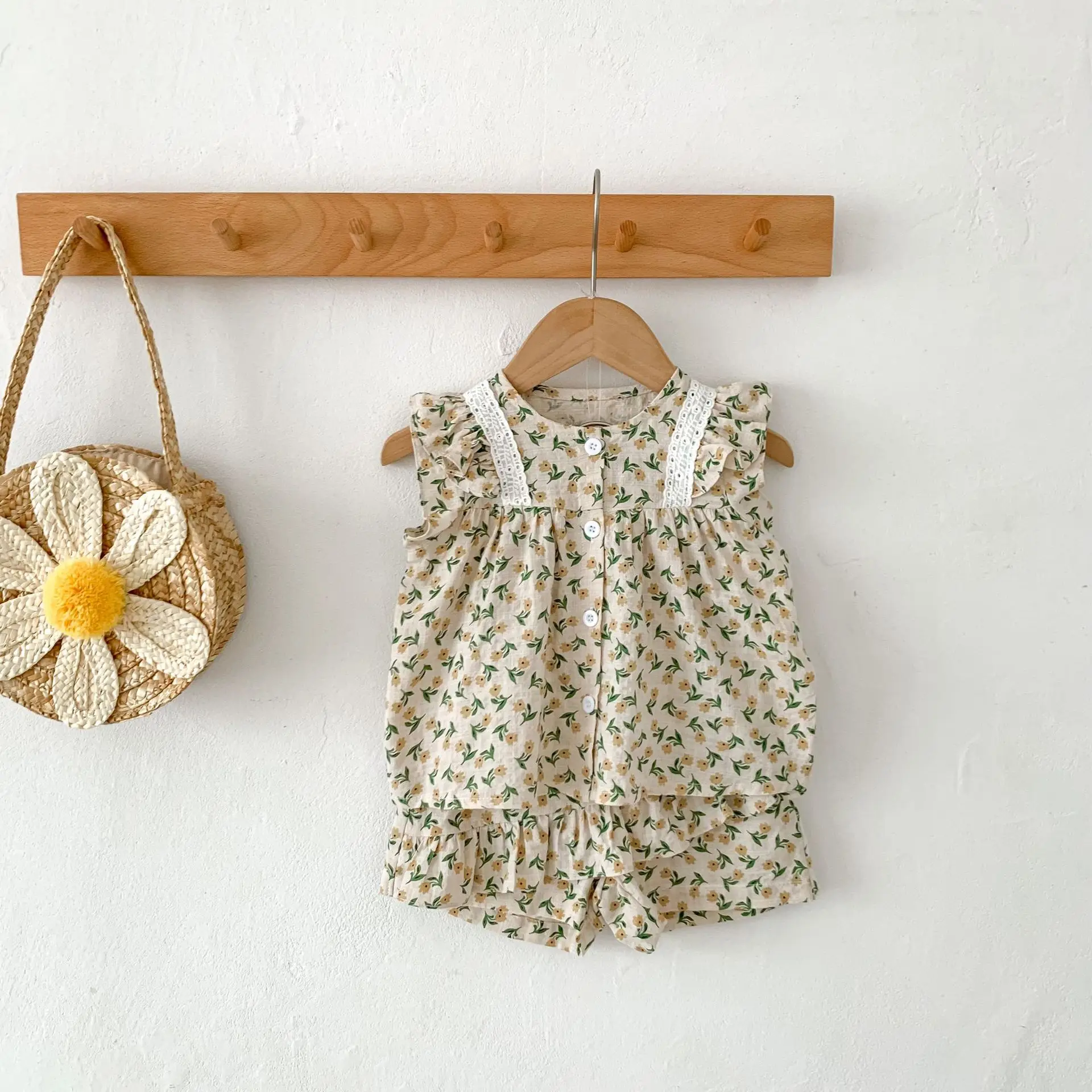 Детский летний цветочный комплект с рукавами-фонариками Angoubebe 111S31 Новое