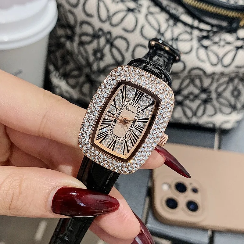 Fashion Diamond Watches Casual Women's Watch Bracelet Leather Strap Oval Quartz Ladies Watch Women Clock Wrist Watch Relogio