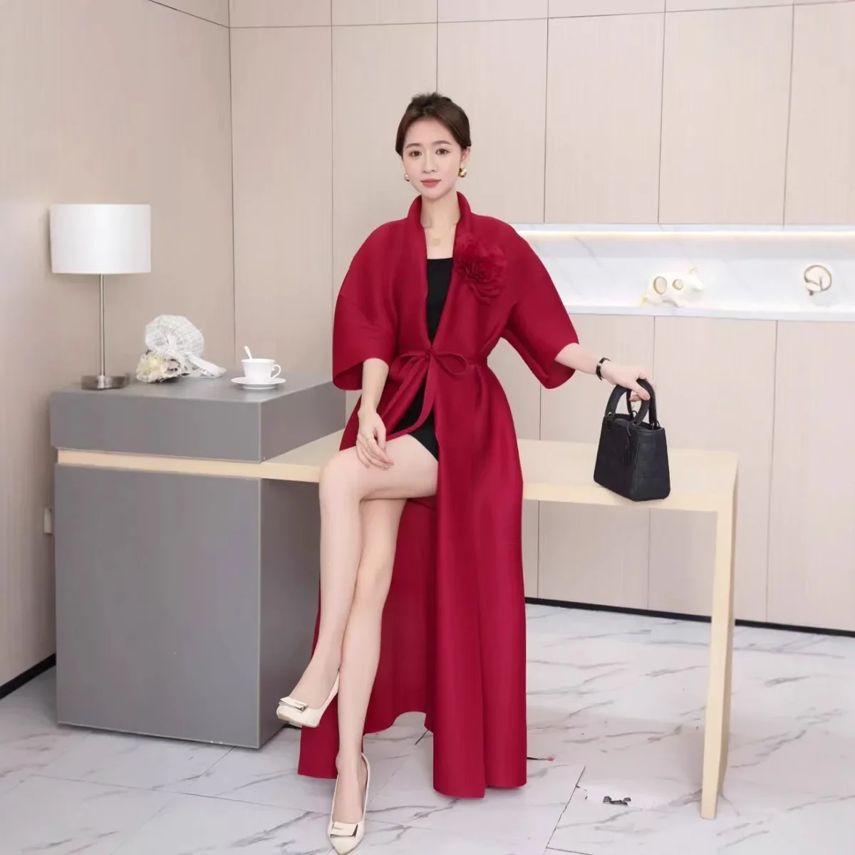 Плиссированный плащ со складками легкий халат корсажная куртка осень 2024 новые