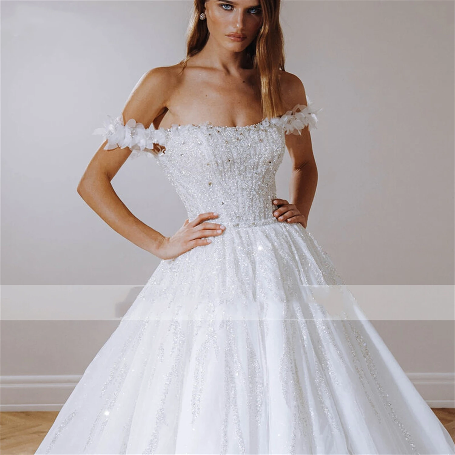 Рисунок 6 - Кружевное свадебное платье 2024