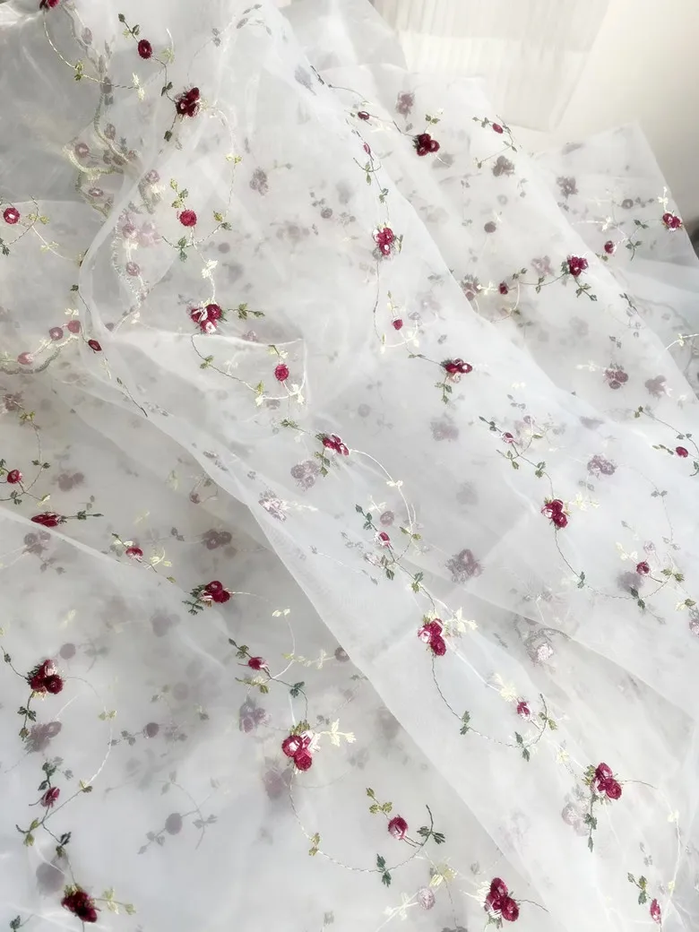 Кружевная ткань из органзы