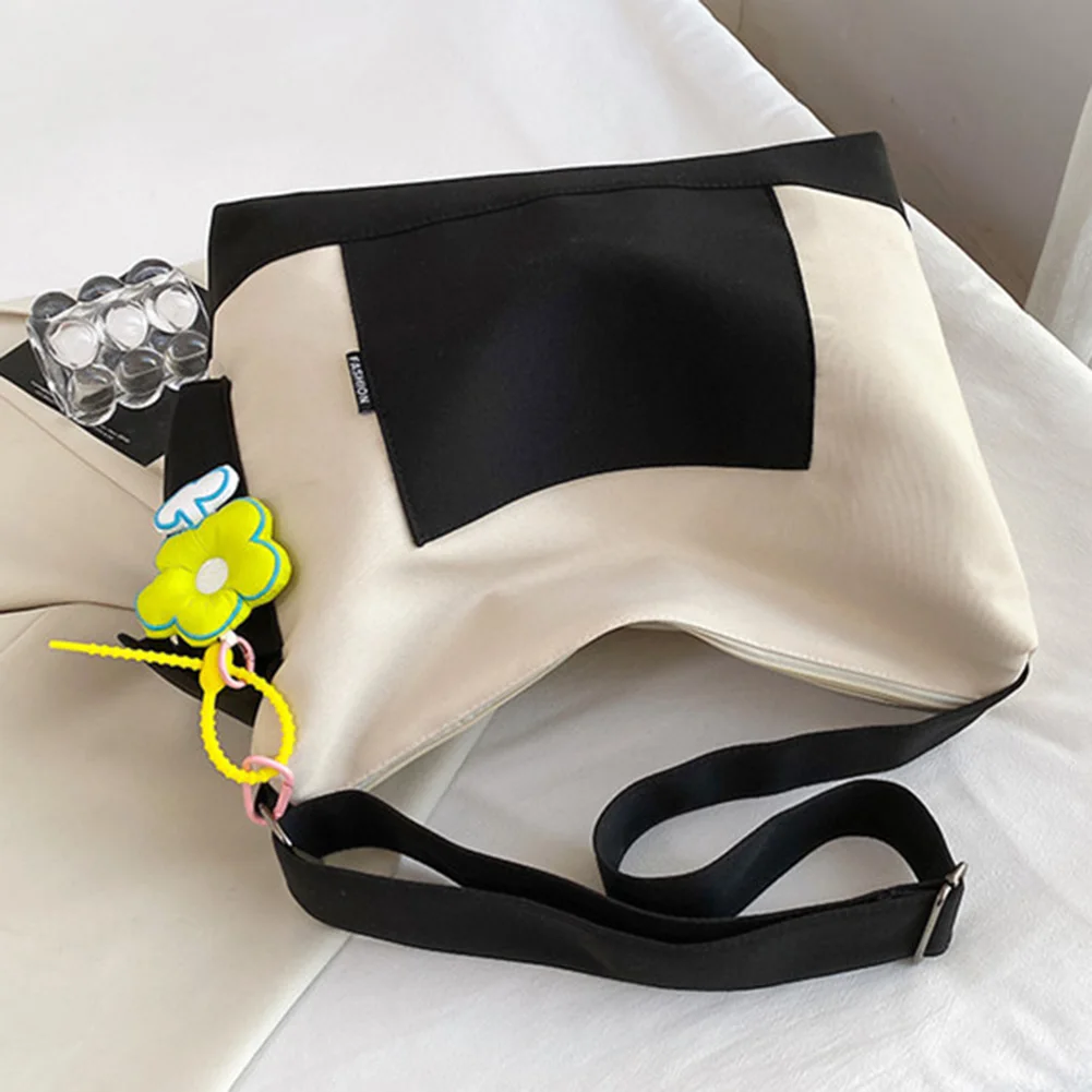 

Fashion Canvas Shoulder Bag Large Capacity with Flower Pendant Waterproof Lightweight Shopping Bag Travel Bag Commuter Bag