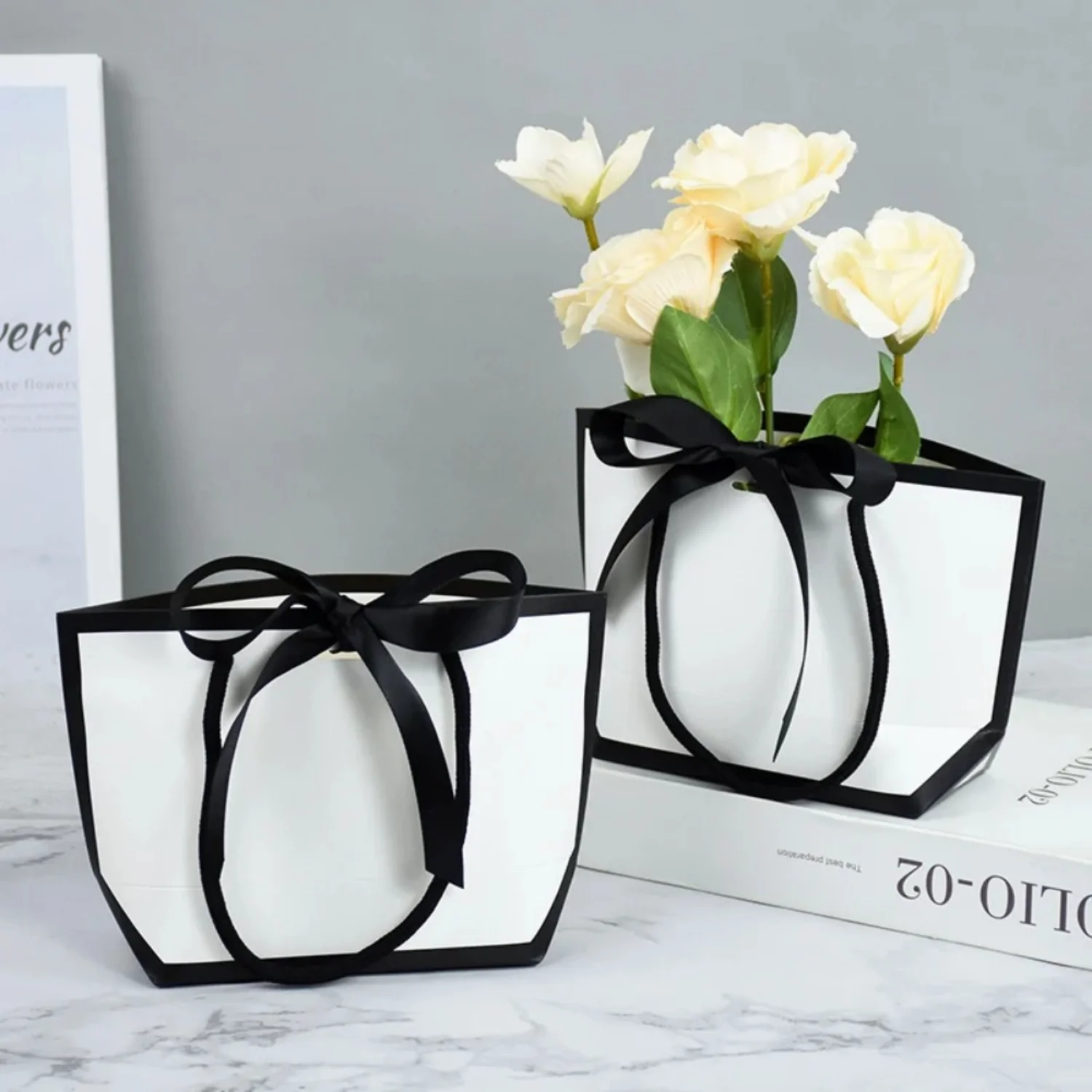 10 Pcs Elegant White Paper Gift Bags with Black Border and Bow Ribbon - Perfect for Shopping Parties Special Occasions