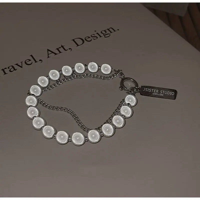 

New 2023 Delicate Fashion Multi-layer Winding Square Reflective Bead Bracelet Unisex Pearl Bracelet Banquet Jewelry Accessories