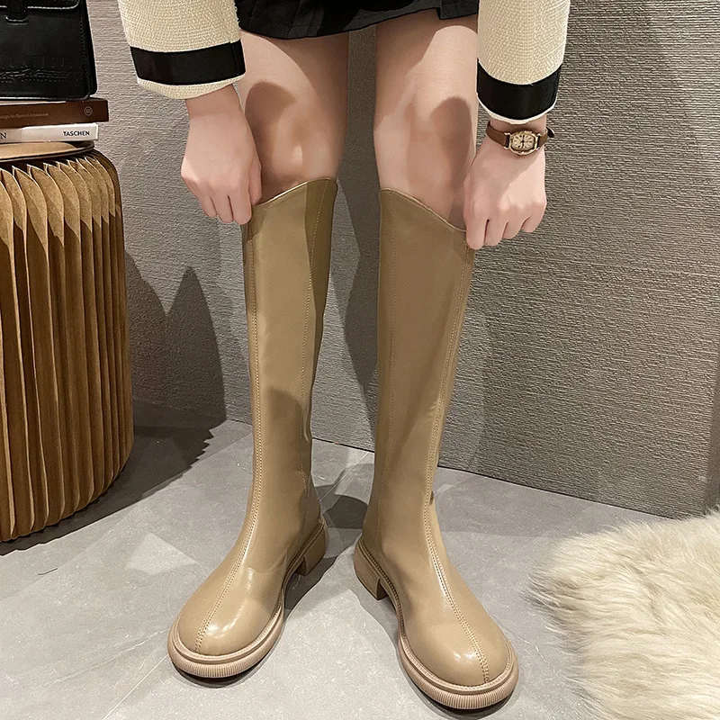 Женские резиновые ботинки сапоги на плоской подошве платформе-Женские