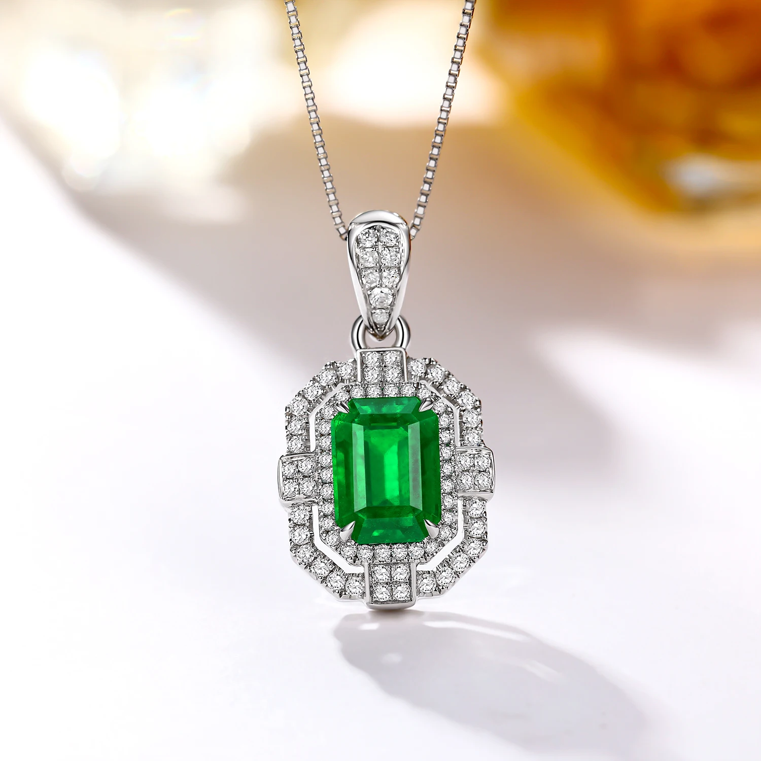 Рисунок 3 - Винтажная бижутерия AU750