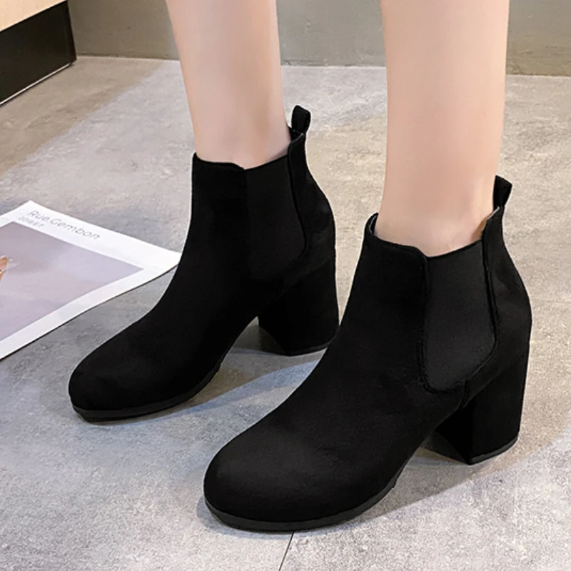 

Round Toe Suede French Retro Short Boots Women 2022 New Fashion Thick Heel Korean Solid Color Single Boots Women