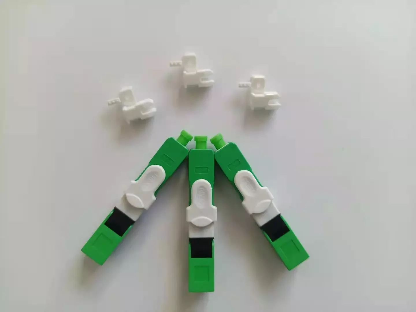 

Free Shipping 100, 200PCS/Lot FTTH ESC250D SC APC & SC UPC Single-Mode Fiber Optic Quick Connector FTTH SM Optic Fast Connec