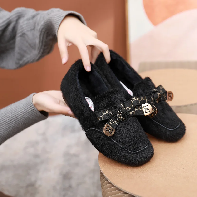

Winter new plush plush shoes women's light anti-skid fashion flat pea cotton shoes leisure Women's cotton shoes polyurethane