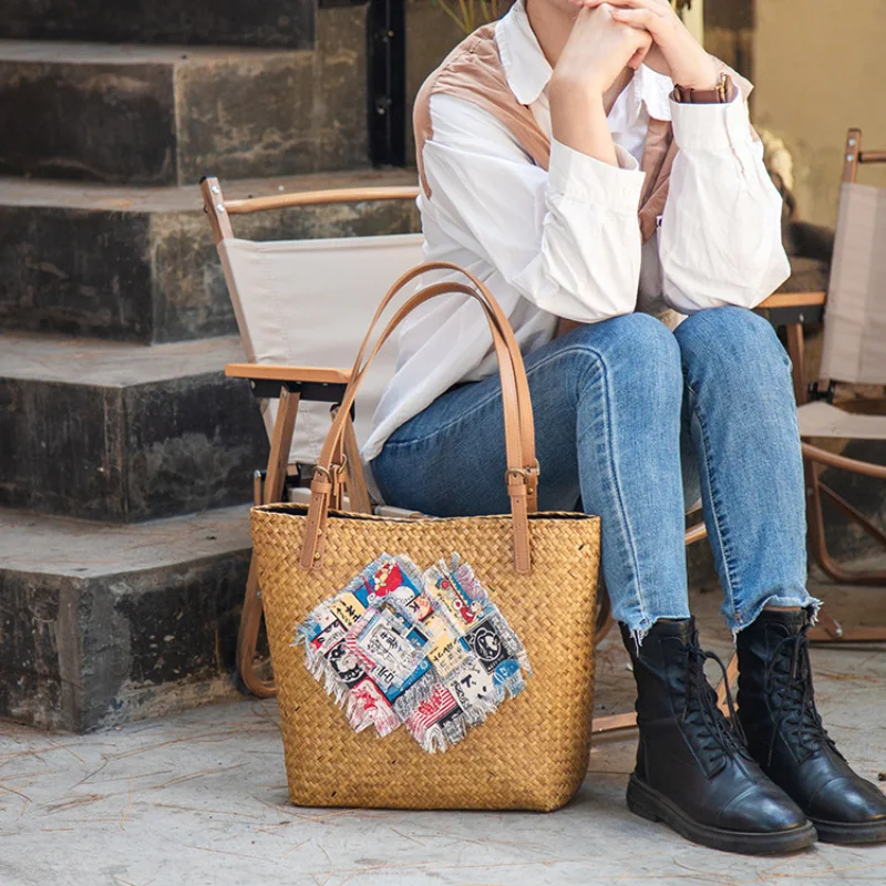 

Factory's New Fashion Seagrass Handwoven Handbag Small Fresh Grass Woven Handheld Bag