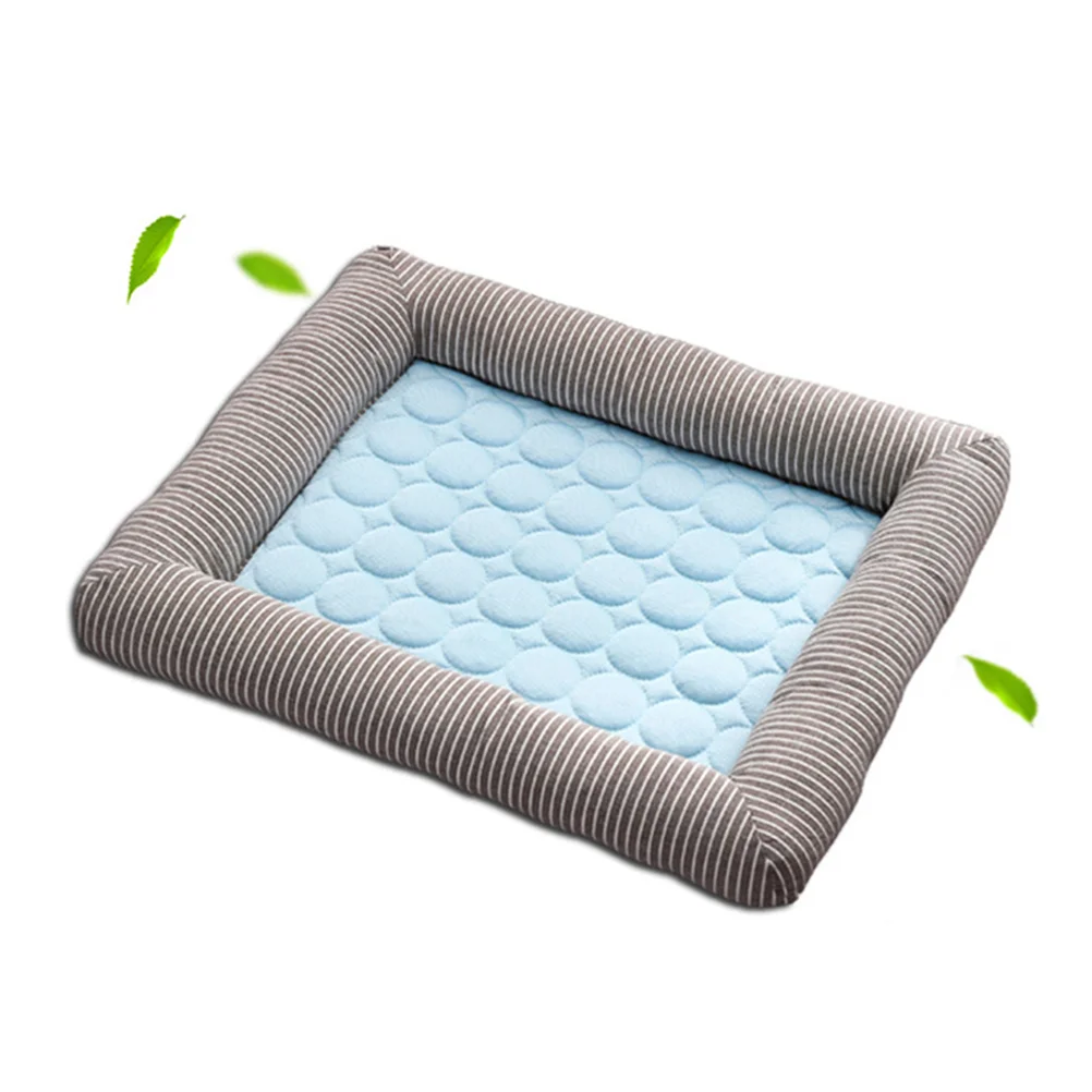 

Summer Cool Pad,/ 45 x 35 x 7cm, Cooling Mat, Cooling Mat For Dogs and Cats, Pressure- Activated Cooling Mat for Home and Travel