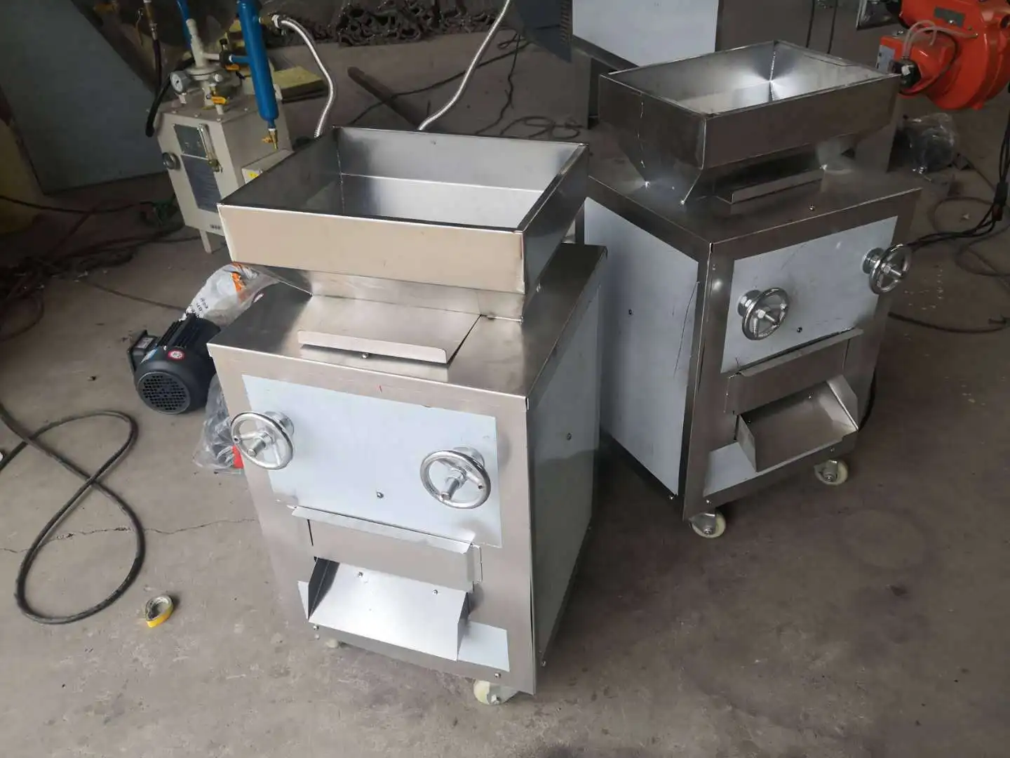 Машина для резки орехов арахиса пистолетов зерен миндаля