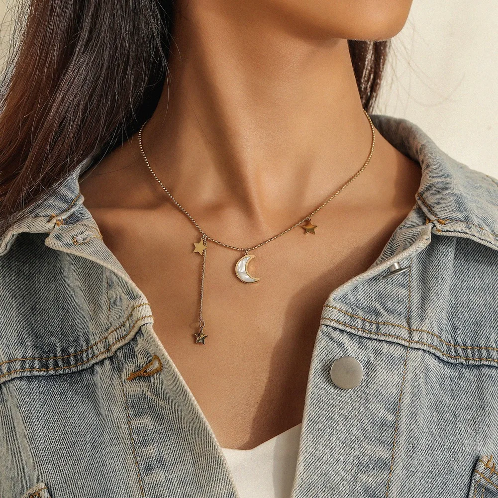 

New Stainless Steel Pentagram Moon Inlaid Deep Sea Mother-Of-Pearl Necklace Fashion Simple Clavicle Chain Female Jewelry Gift