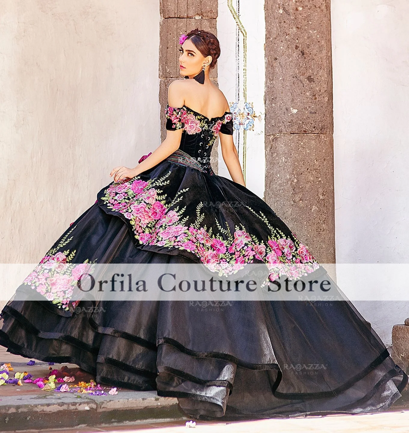 Фото Мексиканские черные платья Quinceanera, пышная юбка с аппликацией, милое платье 16, длинные платья 15, бальное платье, платья для выпускного вечера №3