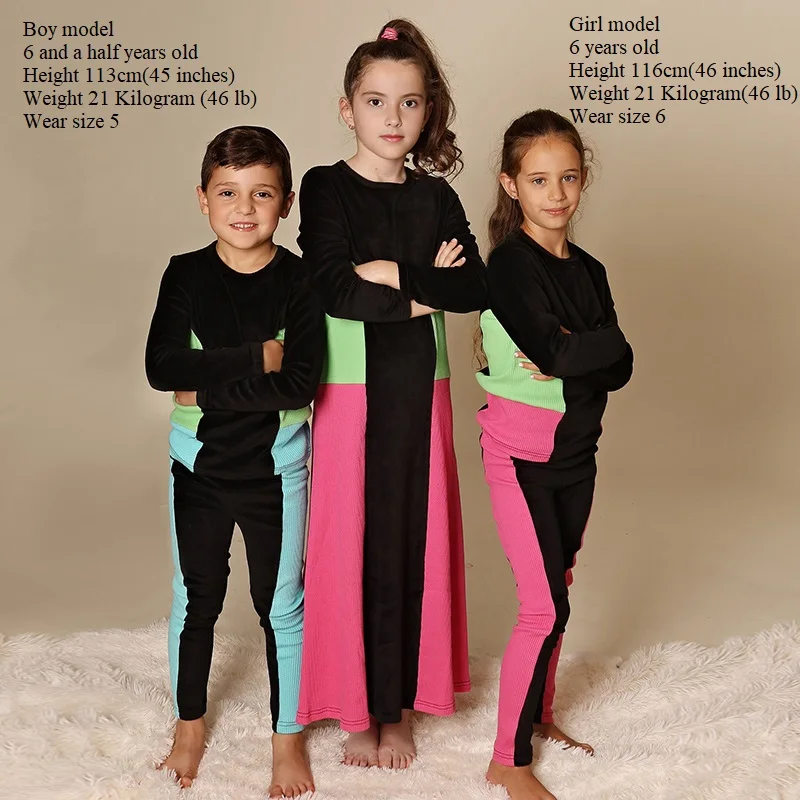 Одинаковые пижамы AA детские теплые ночная рубашка Babyromper цветные блоки велюр и