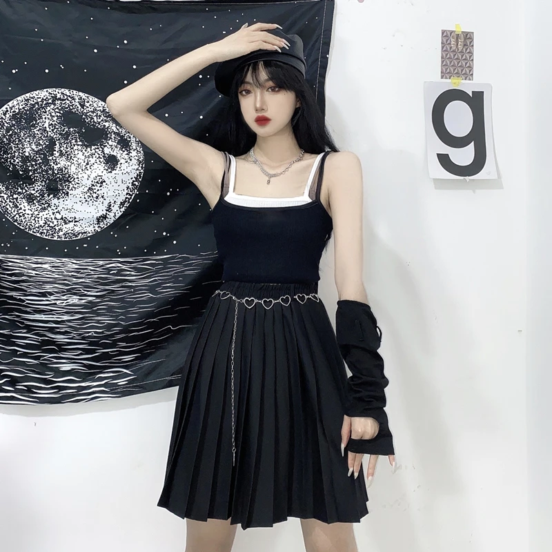 

High Waisted Gothic Skirt with Heart Chain for Women 2021 Summer Clothing Womens Mini Pleated Skirts Sexy Girls Punk Streetwear