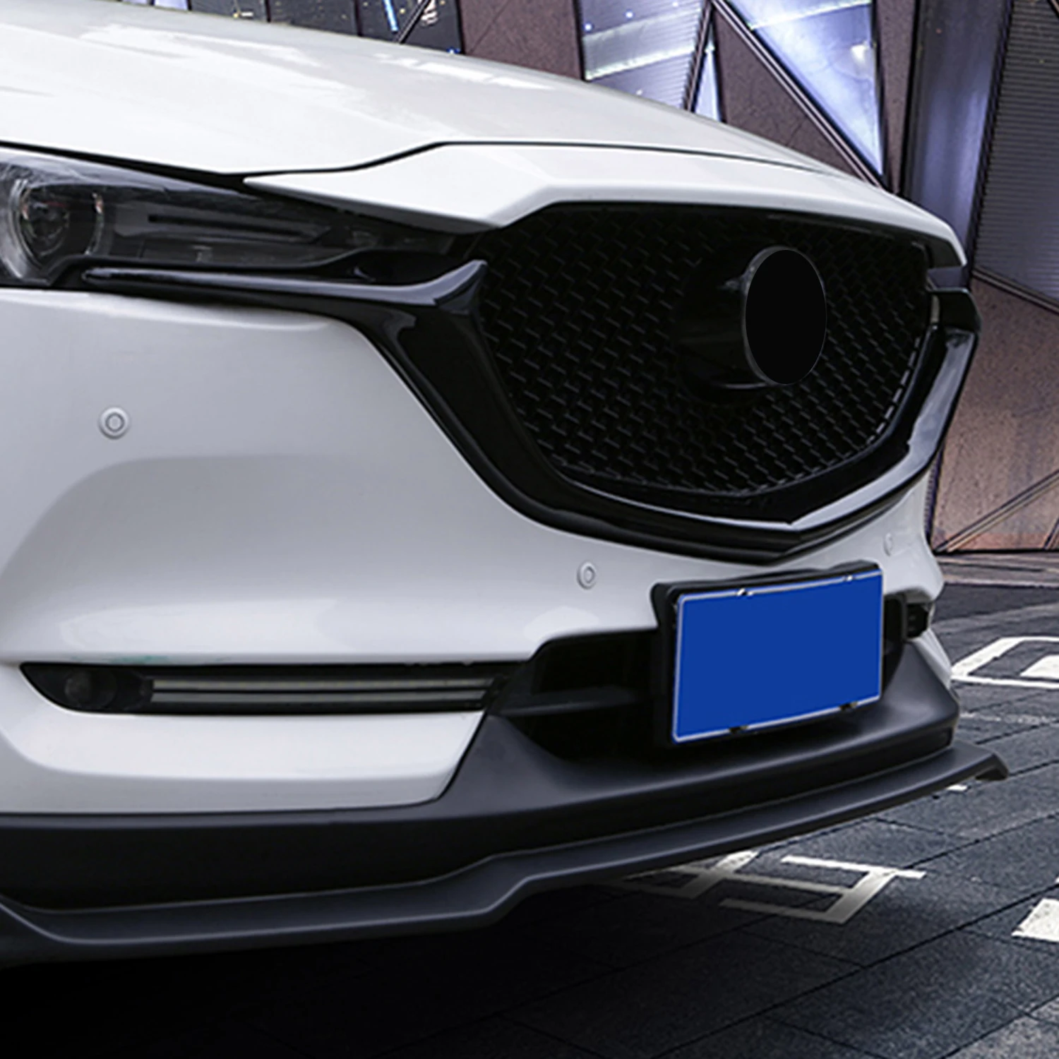 Аксессуары для автомобиля Mazda CX-5 (2017-2023): глянцевые черные накладки на переднюю решетку радиатора из АБС-пластика, декоративные элементы (art.: 3920d89aa249b) - 3920d89aa249b