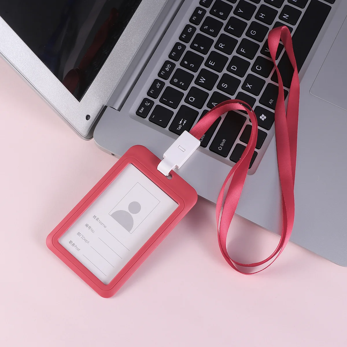 Рисунок 5 - Держатель для удостоверения личности с ремешком