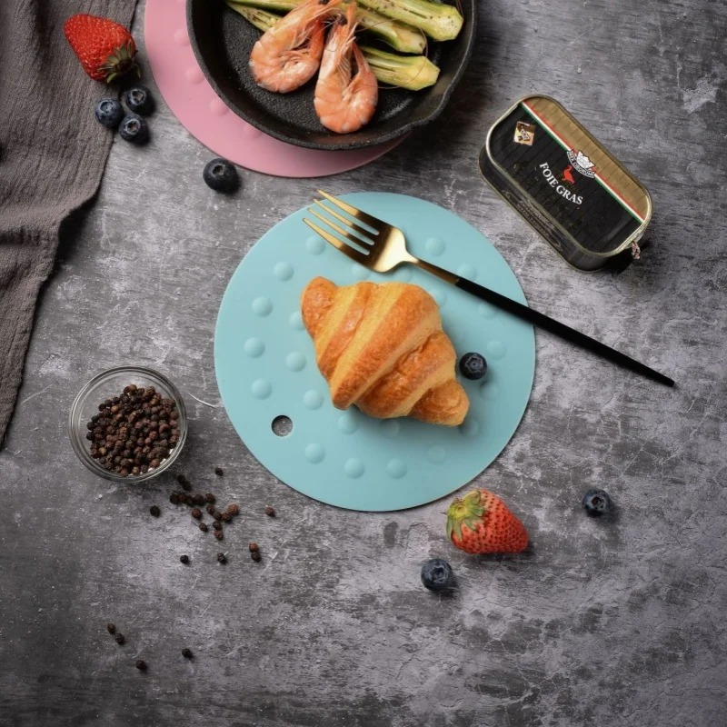 Круглые однотонные подставки простые двусторонние в горошек теплоизоляционные