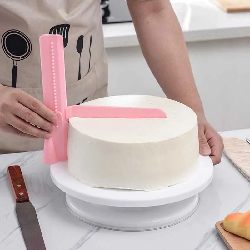 

Cake Screed Adjustable Height Scraper Fondant Spatulas Edge Smoother DIY Cake Decoration Accessories Level Rotating Cake Scraper