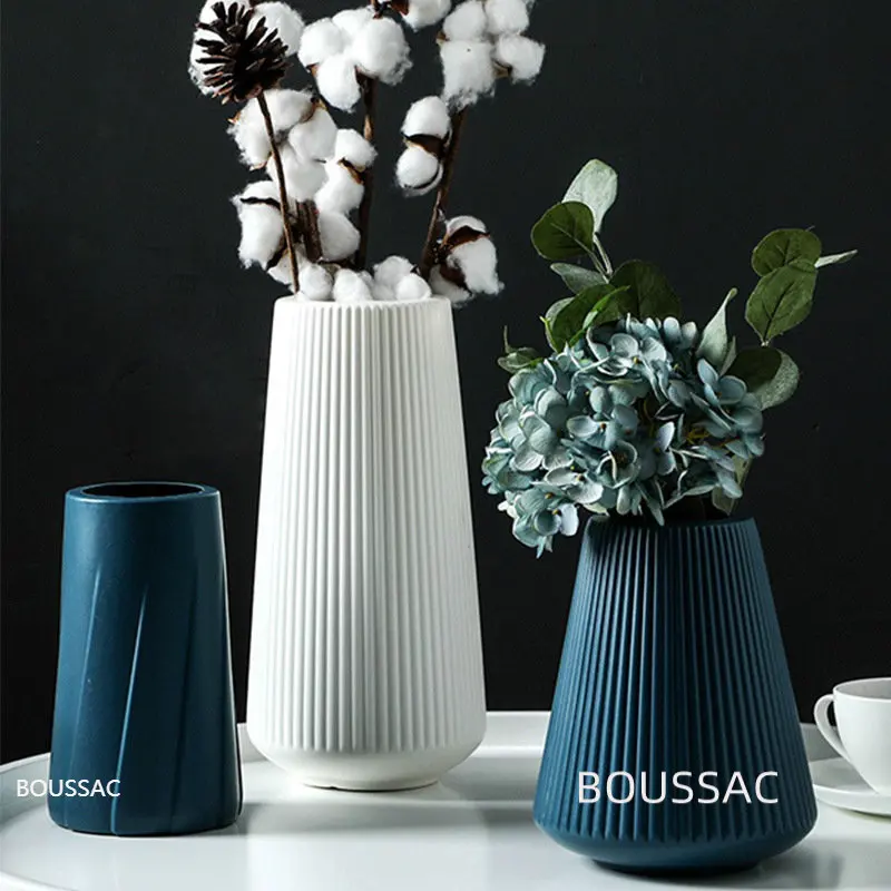 

Bar Plastic Vase Living Room Decoration Ornaments Modern Origami Plastic Vase Flower Arrangement Home Decoration