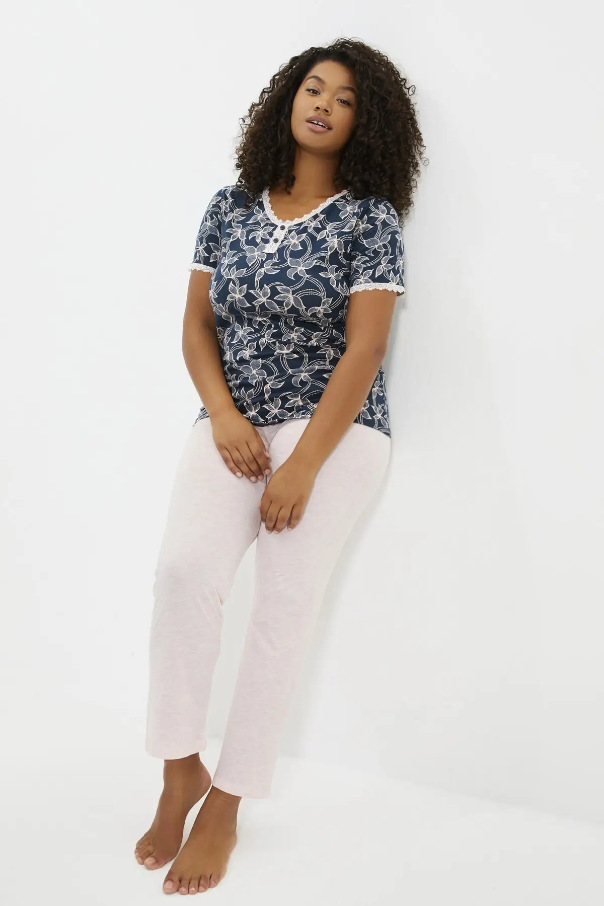 

Trendyol Flowering Ruched Knitted Pajamas Set THMAW22PT0676